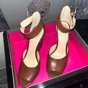 Vince Camuto V-V Marine Ruseet Soft Nappa Silk Heels